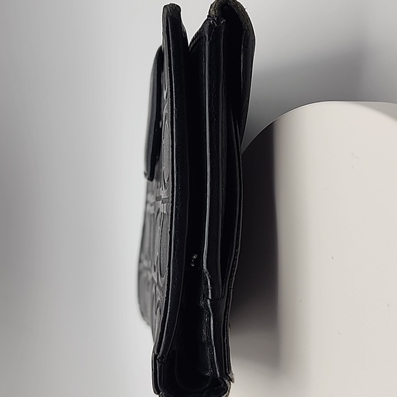 Salvatore Farrigamo Black Designer Embossed Leather Bag With COA - Picture 5 of 15